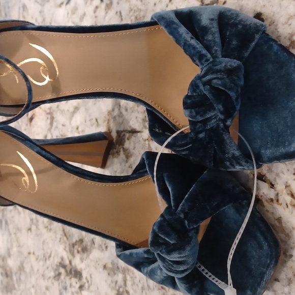SAM EDELMAN LUCIA ANKLE STRAP VELVET SANDALS $160 - Picture 2 of 7